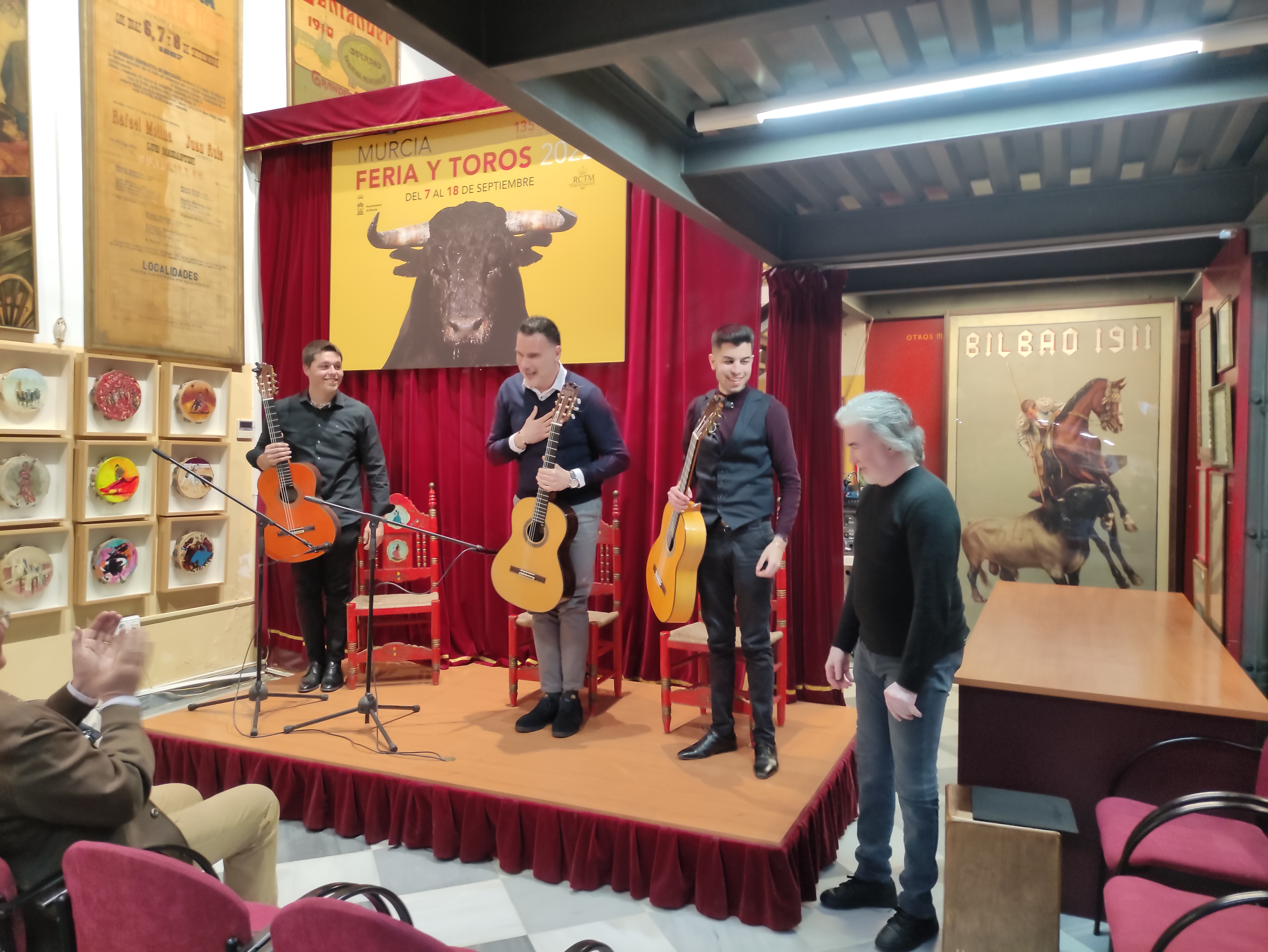 interior célula mineral Un concierto de guitarra flamenca, abre los Martes Taurinos de 2023 - Real  Club Taurino de Murcia